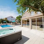 1oak Semesterbostad *