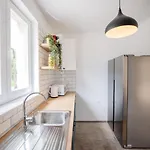 1oak Semesterbostad