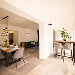 1oak *